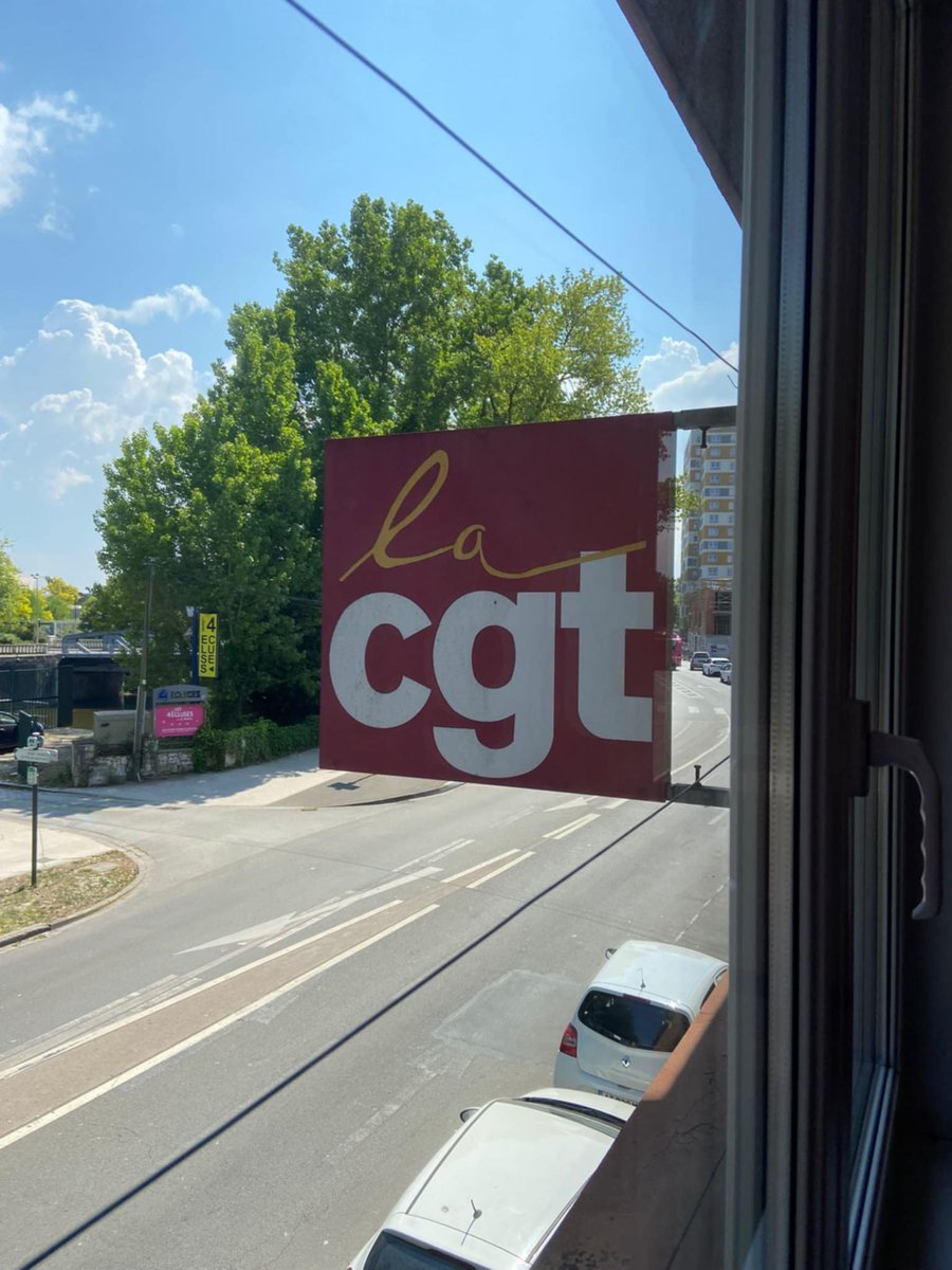 La commission exécutive de notre syndicat s'est réuni à Dunkerque. 

La discrimination syndicale anti CGT dans nos structures, les procédures lancées et à venir auprès des tribunaux ont fait partie des sujets à l'ordre du jour.

Rendez-vous ce jeudi à Paris ✊