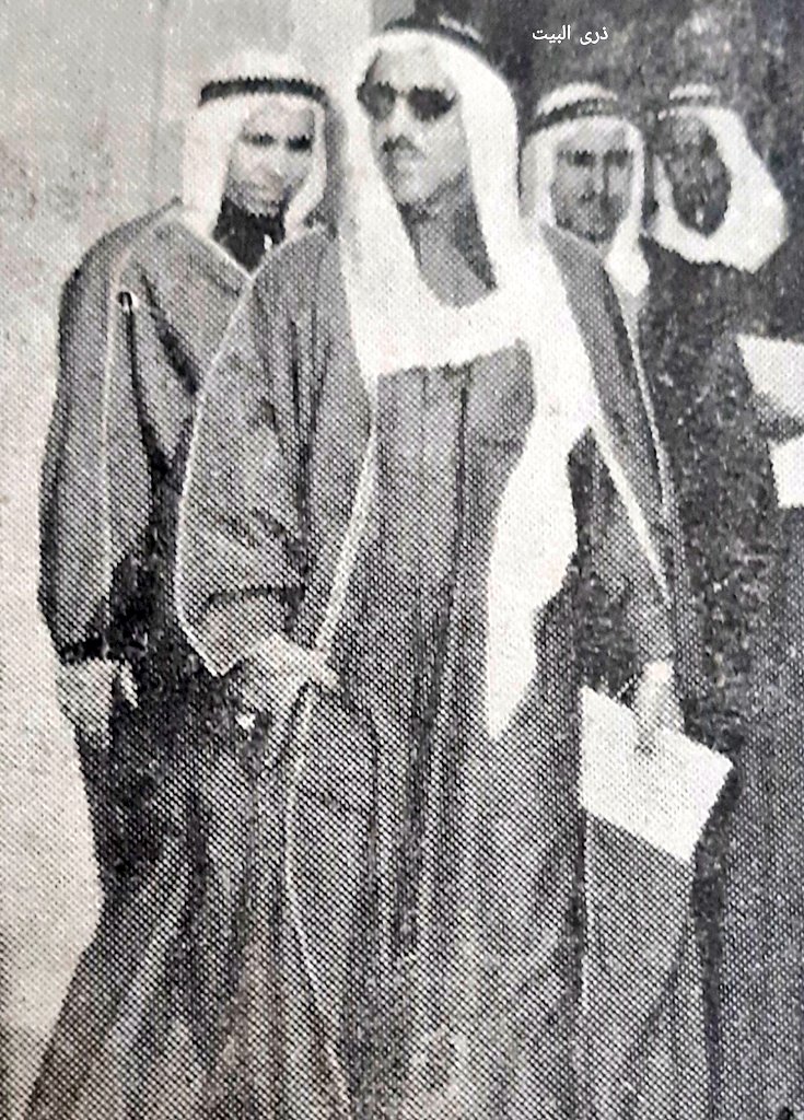 nawafalhamly's tweet photo. الامير الراحل الشيخ صباح الاحمد الصباح وبالخلف عبدالعزيز الصرعاوي ...قصر السيف https://t.co/MeBtHgIMXl