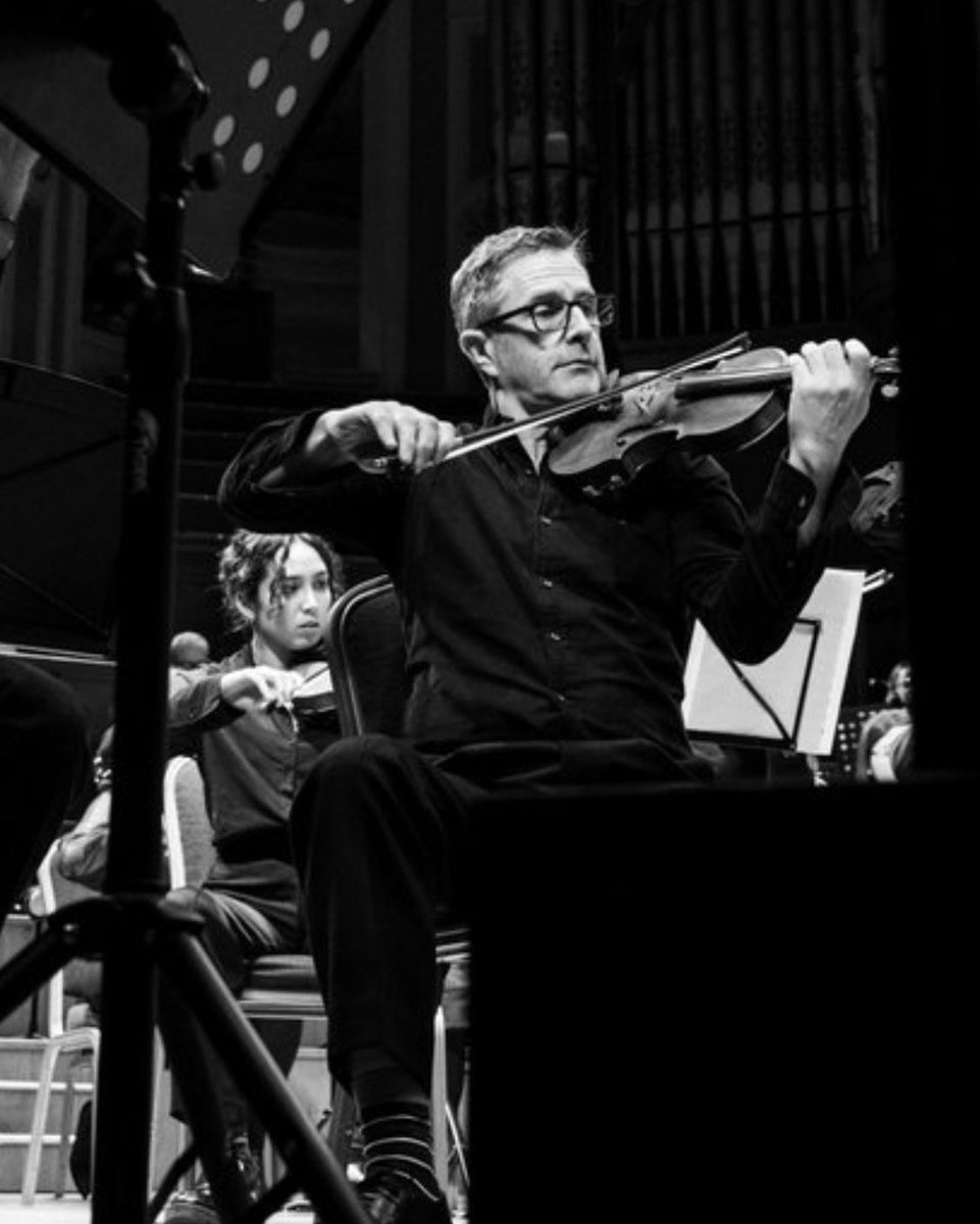 Irish Doctors Orchestra (@irishdoctorsorc) on Twitter photo Our orchestra leader for both last weekend in Kilkenny and our upcoming UCD concert in aid of <a href="/JamesFoundation/">SJH Foundation</a> is Dr Conor Molony, a GP and IDO committee-member based in Limerick.
📆 Sunday 18th May 3:30pm
🏛️ Astra Hall, University College Dublin
🎫 supportstjames.ie/2025/04/22/med… Our orchestra leader for both last weekend in Kilkenny and our upcoming UCD concert in aid of <a href="/JamesFoundation/">SJH Foundation</a> is Dr Conor Molony, a GP and IDO committee-member based in Limerick.
📆 Sunday 18th May 3:30pm
🏛️ Astra Hall, University College Dublin
🎫 supportstjames.ie/2025/04/22/med…