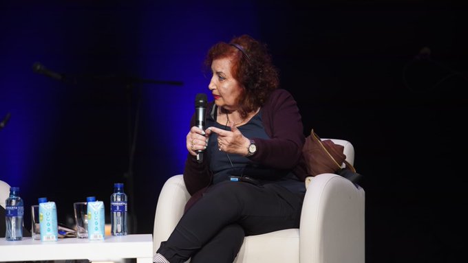 La ficción también es un territorio de resistencia🔥

Liana Badr: “En mis obras trato de introducir la historia de las mujeres en la historia general. Los hombres no pueden ser la única voz de nuestros relatos, tenemos que recuperarlas a ellas”

🔗acortar.link/3yAD2z