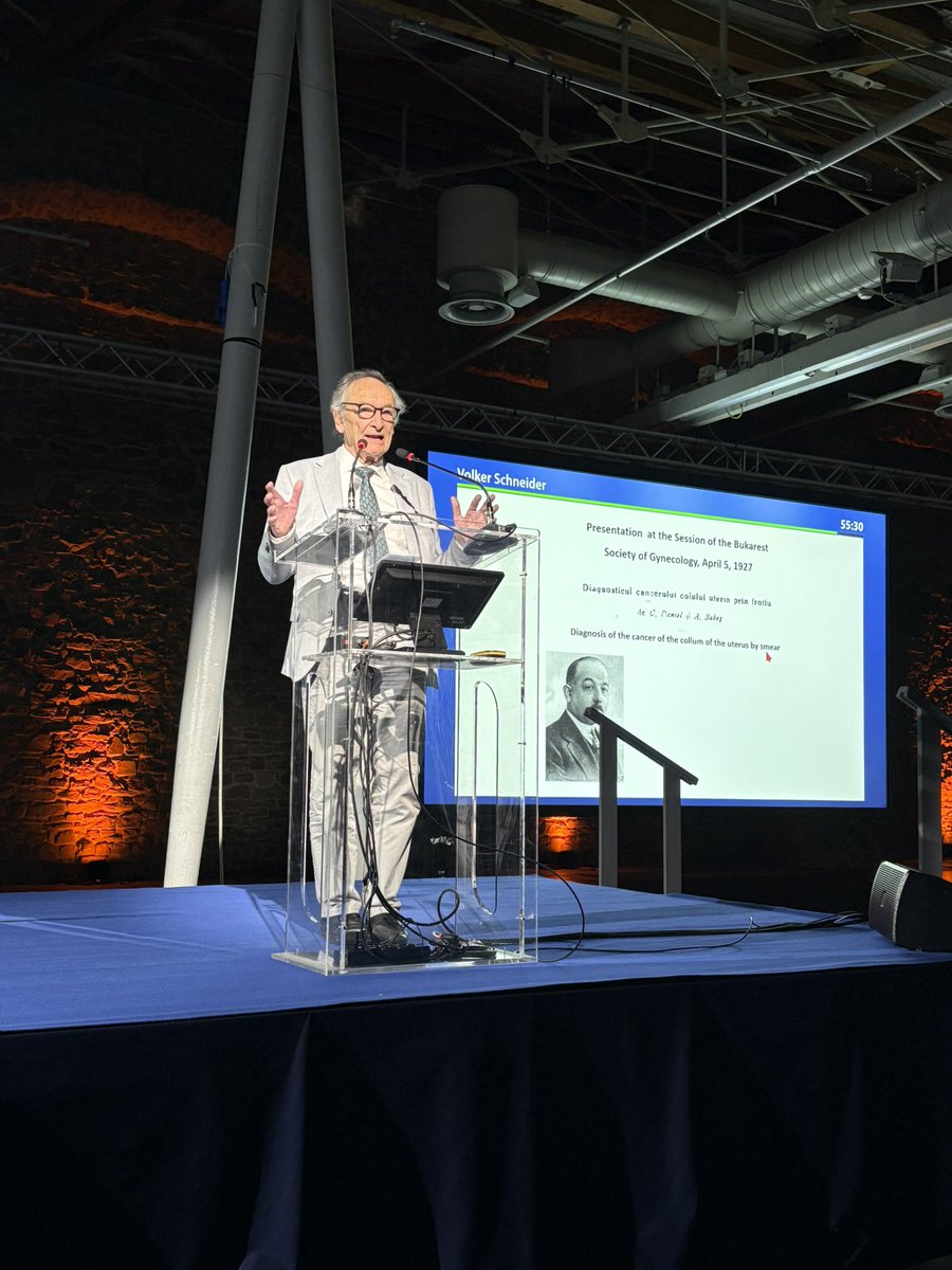 Now a speaker who does not need any introduction: Volker Schneider takes us back talking about the history of cytology #IACcongress