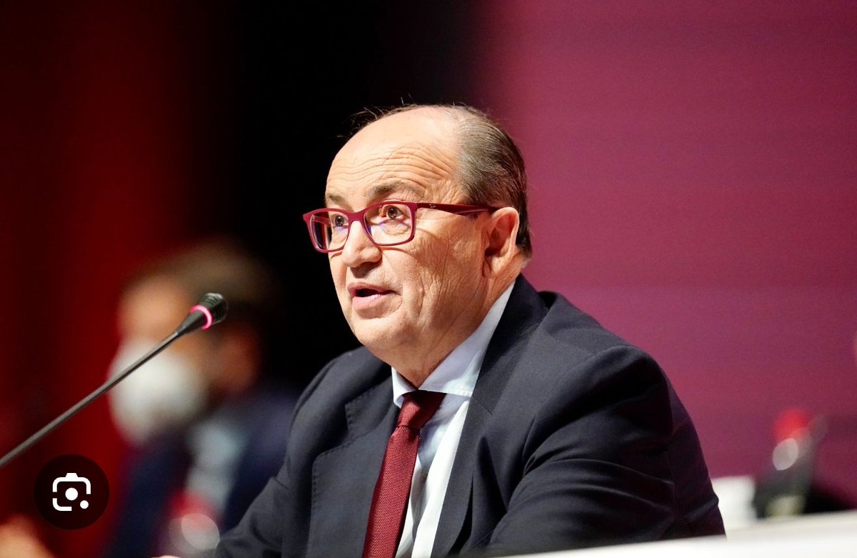 Alfonso MP (@ortoalfonso) on Twitter photo Y de este que nadie se olvide, el otro grandísimo culpable de la debacle del <a href="/SevillaF/">Francisco Sevilla</a>
Otro inútil más.
Pepe Castro FUERA del <a href="/SevillaFC/">Sevilla Fútbol Club</a> Y de este que nadie se olvide, el otro grandísimo culpable de la debacle del <a href="/SevillaF/">Francisco Sevilla</a>
Otro inútil más.
Pepe Castro FUERA del <a href="/SevillaFC/">Sevilla Fútbol Club</a>