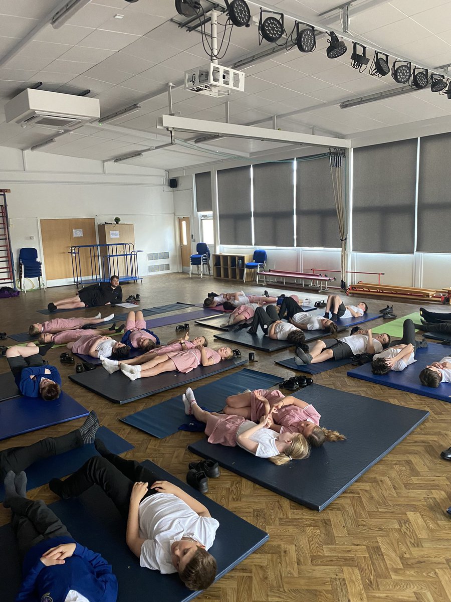 Year 6 taking a break from SATs this afternoon doing some yoga @PERedgate