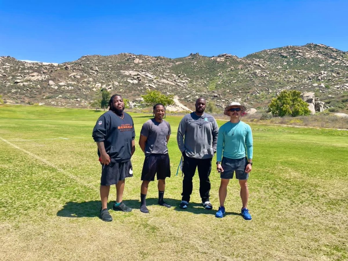 Coach Spotlight ✨ Say hello to MVC's 2025 Women's Flag Football season coaches! 

📷 R to L: Darren Dorsey, Josh Gonzalez, Joseph Murray, and Pui Lok Choi

Thanks for helping launch our first sports team!  Go Mountain Lions! 🦁🏈