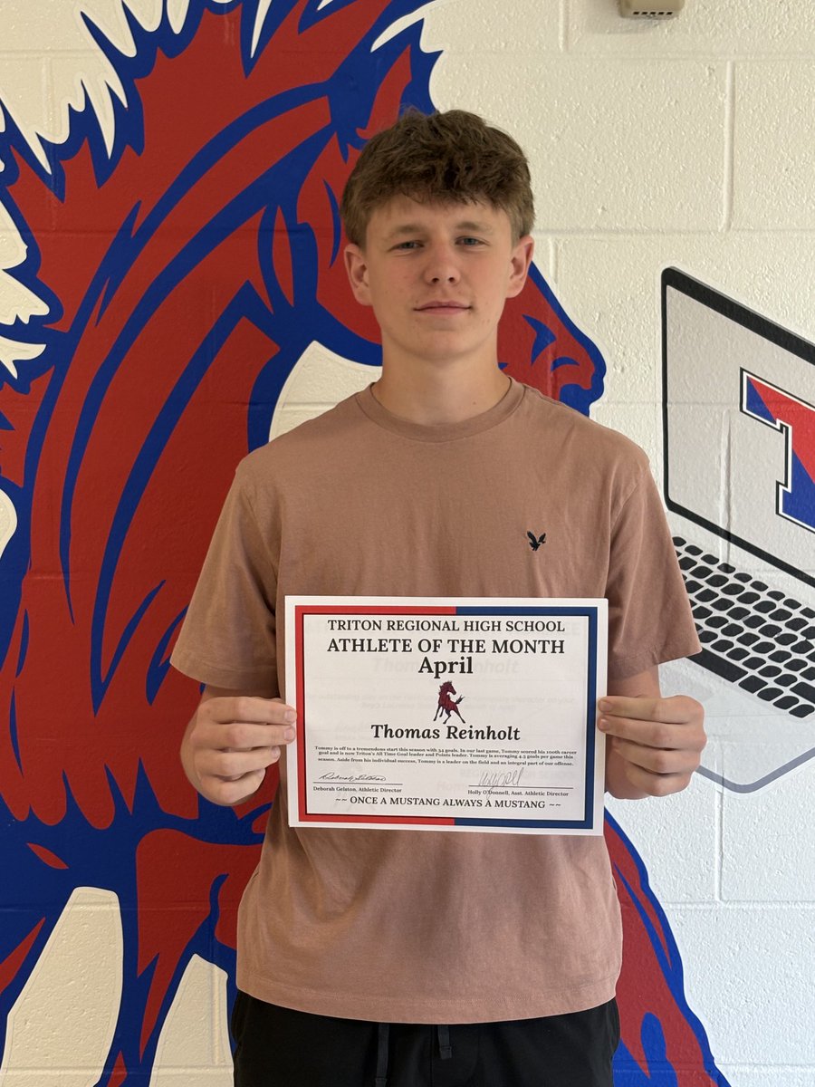 🥍⭐️ Congratulations to our April Athlete of the Month- Senior Tommy Reinholt! We are extremely proud of you!! Congrats to all our nominees too! 🌟🥍