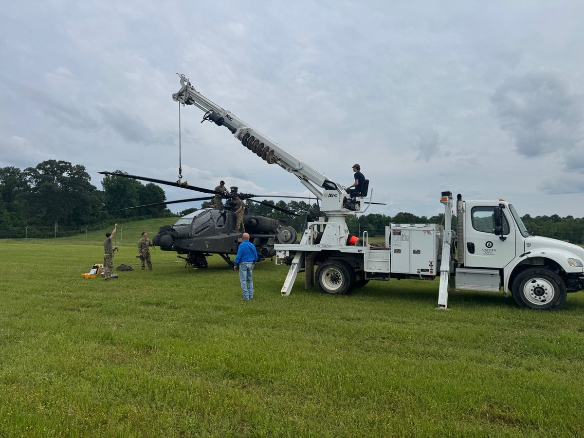 Some days are more exciting than others. We were eager to assist the 101st Airborne Division with a rotor blade replacement last week when they were in town training.  #screamingeagles