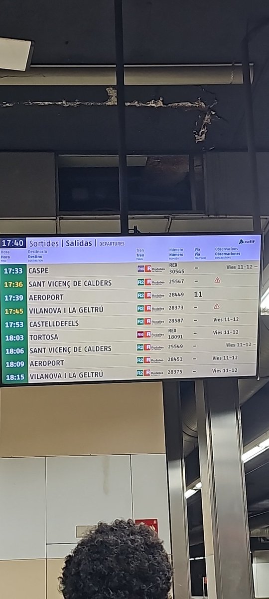 90% tercer día consecutiu que el de vilanova (l'unic que para a platja de castelldefels) amb triangle i 0 informacio. <a href="/rodalies/">Rodalies Catalunya</a> 90% d'incidèncieses el que volia dir el vostre director no?