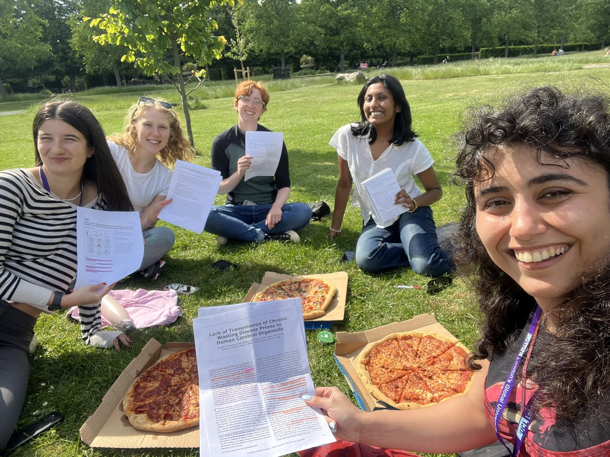 IoannaChat's tweet image. The best way to do a journal club includes pizza and enjoying the London sun while it lasts