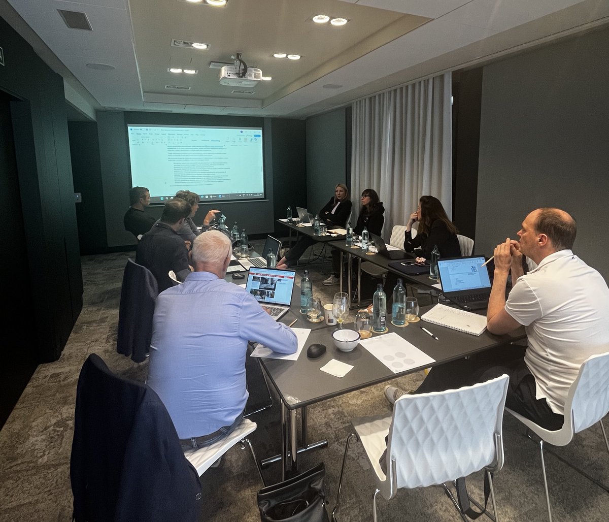 Coming to the end of our Executive Board Meeting in Madrid 🇪🇸

Always appreciate catching up with our Board Members in person, and having the opportunity to drive our agenda onwards. 

#BeyondAthletes