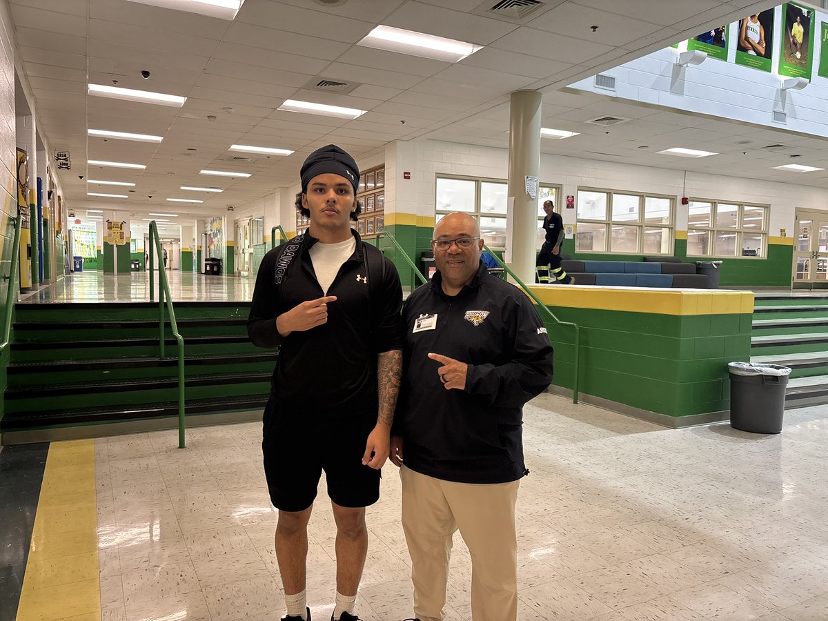 Jayden Gales (@jaydengales_) on Twitter photo Thank you Coach <a href="/DarianDulin/">Darian Dulin</a> for stopping by and dropping knowledge about the program, I look forward to staying in touch! Thank you Coach <a href="/DarianDulin/">Darian Dulin</a> for stopping by and dropping knowledge about the program, I look forward to staying in touch!