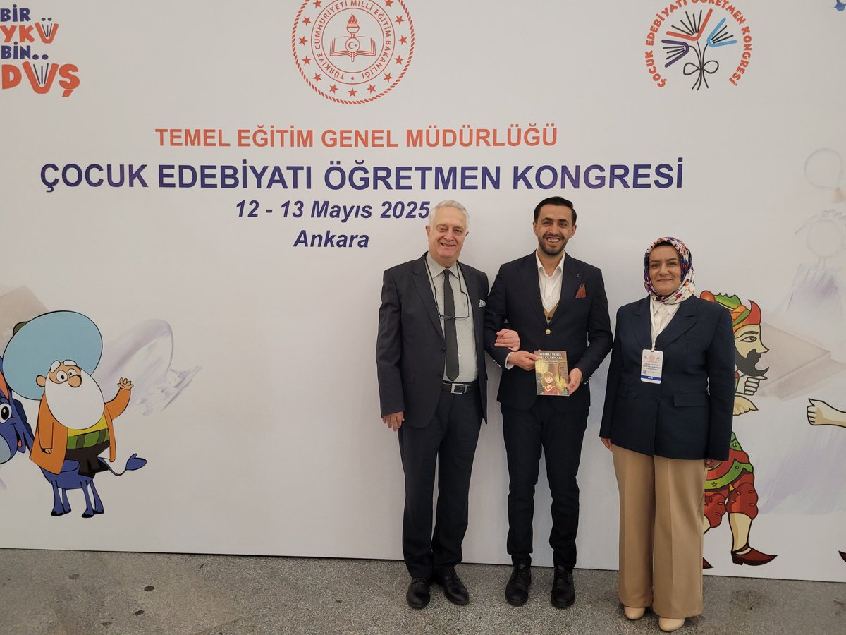 Turgut Soyuguzel (@tsoyuguzel1) on Twitter photo Bugün çocuk edebiyatı adına çok anlamlı bir gündü…
Çocuk Edebiyatı Kongresi’nde, hikayelerimi Millî Eğitim Bakan Yardımcıları Sn. Ömer Faruk Yelkenci ve Sn. Nazif Yılmaz’a sunma fırsatı buldum.
Emeği geçen herkese yürekten teşekkür ederim. <a href="/ahmetkarakaya37/">Ahmet Karakaya</a>
<a href="/kayavedat7580/">Vedat Kaya</a> Bugün çocuk edebiyatı adına çok anlamlı bir gündü…
Çocuk Edebiyatı Kongresi’nde, hikayelerimi Millî Eğitim Bakan Yardımcıları Sn. Ömer Faruk Yelkenci ve Sn. Nazif Yılmaz’a sunma fırsatı buldum.
Emeği geçen herkese yürekten teşekkür ederim. <a href="/ahmetkarakaya37/">Ahmet Karakaya</a>
<a href="/kayavedat7580/">Vedat Kaya</a>