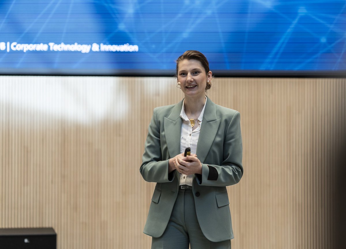 🚀 Kick-off for the TRUMPF AI_HUB - our network for all AI-related activities. 
CTO Berthold Schmidt: "AI enables us to develop better products and solutions faster."
Sarah Engel, Head of AI: "Our goal is to unlock AI potential across the entire company."