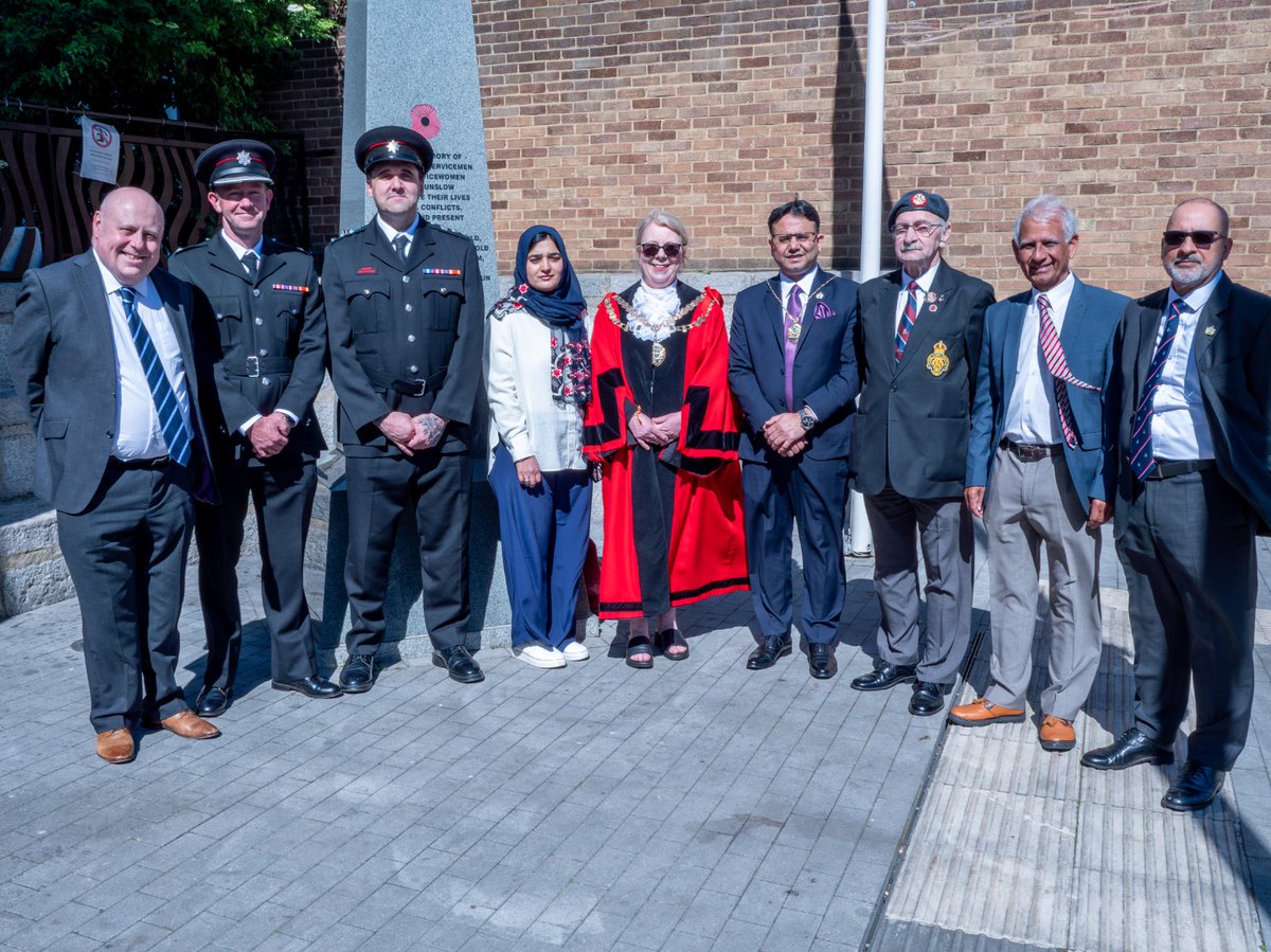 CllrGSLal's tweet image. Service held at the Holy Trinity Church, Hounslow to mark the 80th Anniversary of VE Day.