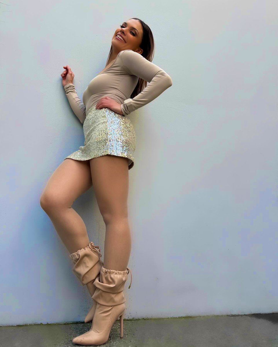 “No quiero nada para mí que no sea para todos”

Alejandro Jodorowsky 

Ánimo !!!! Bonita semana ✨🙏🥰😘😘😘😘😘😘😘😘😘😘