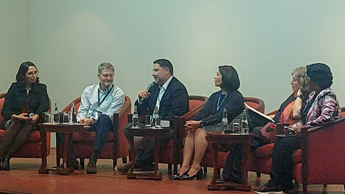 Agustin Ibañez (@agustinmibanez) on Twitter photo Kickoff of the GBHI-AAIC Satellite Symposium in Lima, Peru. Congrats to <a href="/NiltonCustodio8/">Nilton Custodio</a> & <a href="/clausuemoto/">Claudia Suemoto MD PhD MSc</a>, the scientific program committee, the <a href="/alzassociation/">Alzheimer's Association</a>, <a href="/GBHI_Fellows/">Global Brain Health Institute</a> and the broader Latin American community of patients, caregivers, scientists, and policymakers! Kickoff of the GBHI-AAIC Satellite Symposium in Lima, Peru. Congrats to <a href="/NiltonCustodio8/">Nilton Custodio</a> & <a href="/clausuemoto/">Claudia Suemoto MD PhD MSc</a>, the scientific program committee, the <a href="/alzassociation/">Alzheimer's Association</a>, <a href="/GBHI_Fellows/">Global Brain Health Institute</a> and the broader Latin American community of patients, caregivers, scientists, and policymakers!