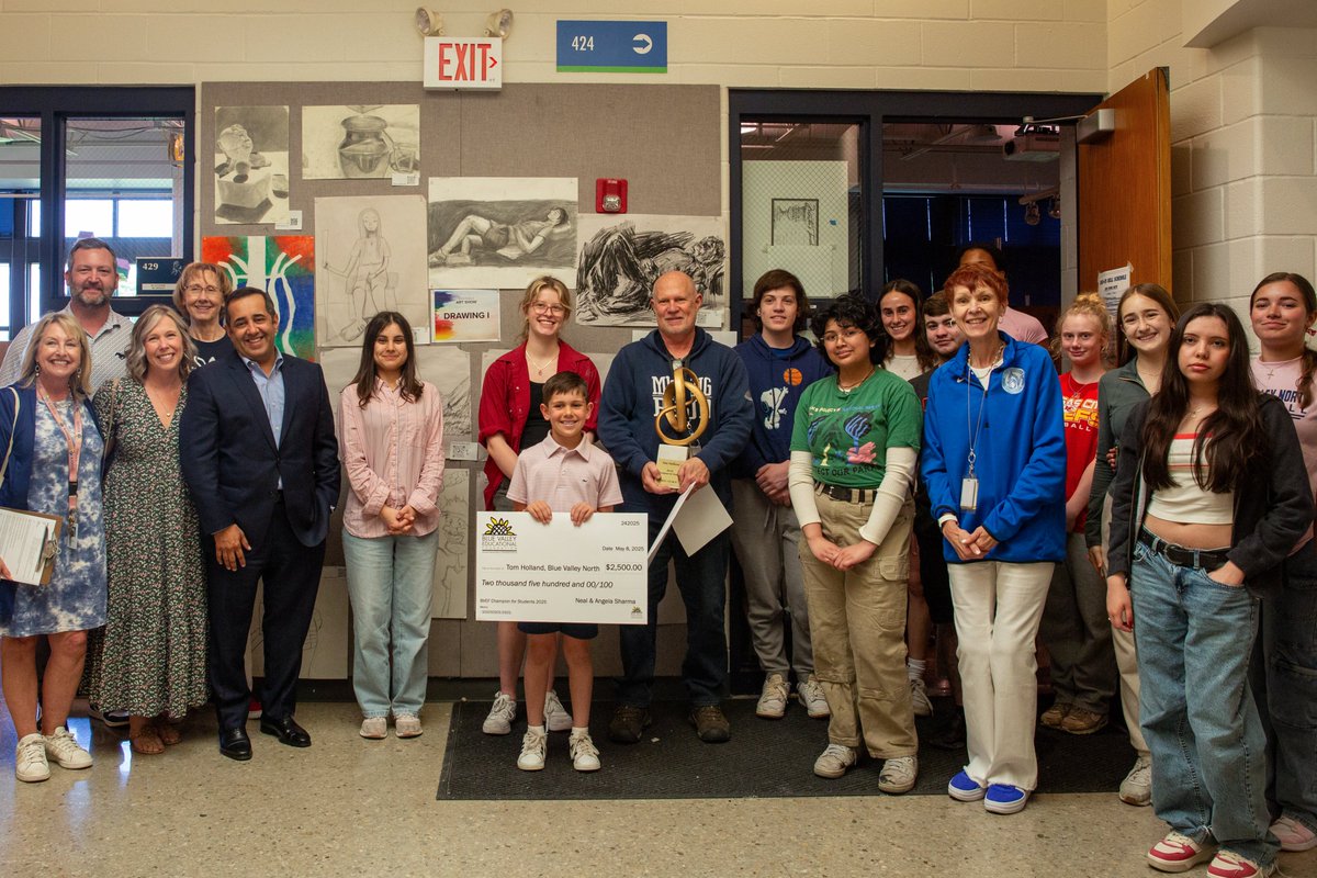 We are excited to announce <a href="/TCEColts/">TimberCreekColts</a>' Courtney Cohan, <a href="/PleasantRidgeMS/">Pleasant Ridge Middle</a>' Allie Mason and <a href="/MustangsBvn/">BVNMustangs</a>'s Tom Holland as the 2025 recipients of the Blue Valley Educational Foundation (BVEF) Champion for Students Award! 🌻🍎🏆

In the words of the late educator Rita Pearson, “Every