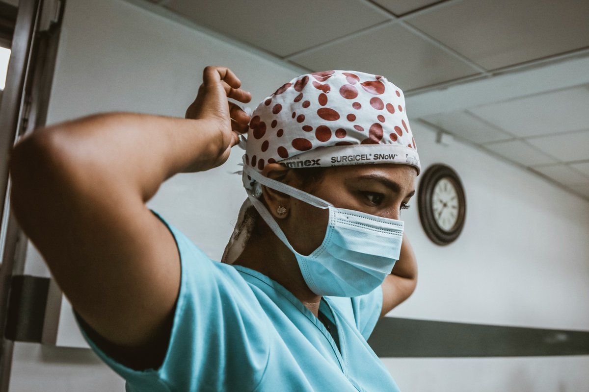 🩺 Nurses are key to the future of precision medicine.

From guiding patients through genetic testing to delivering personalized care, they’re helping bring genomics to the bedside.

Today, we say thank you. 💙
#InternationalNursesDay #Genomics #GenomeBC #NursesDay