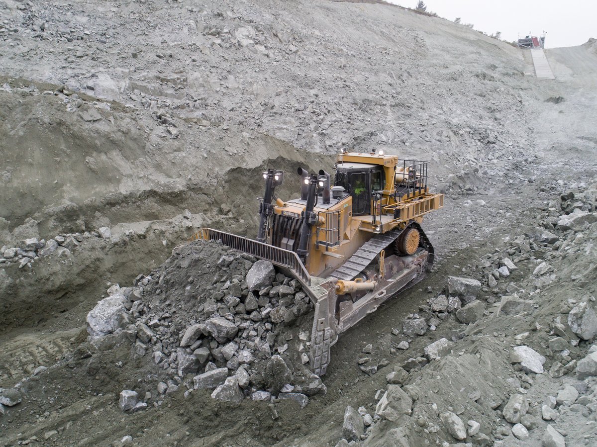 graniterockco's tweet image. Recycling rocks... literally! 

Instead of letting old concrete and asphalt from construction jobs go to landfill, we take it and transform it into materials for new construction projects. 

#RecyclingRocks #SustainableConstruction #SustainableMining