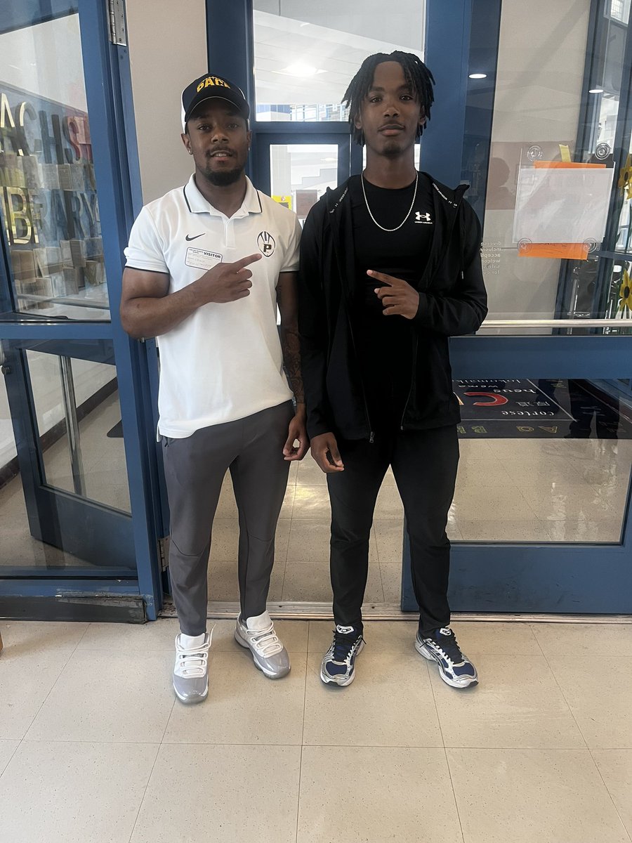 Jaylen Day (@jaylen_day5) on Twitter photo Appreciate <a href="/Neimar_Santouse/">Neimar Santouse</a> for coming to evaluate me today!!
Looking forward to a future relationship! Appreciate <a href="/Neimar_Santouse/">Neimar Santouse</a> for coming to evaluate me today!!
Looking forward to a future relationship!
