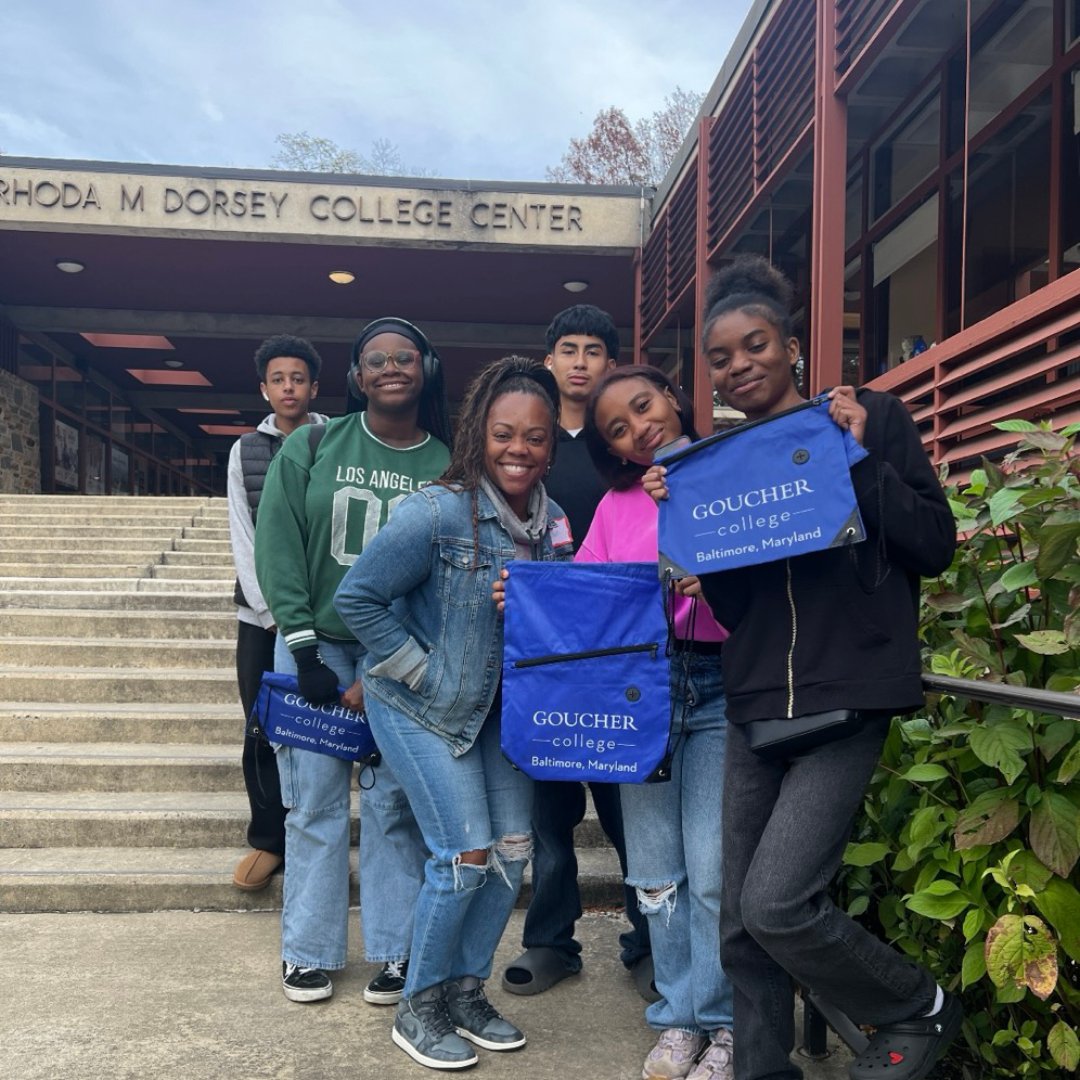 MENTOR MD|DC has another #MonadyMention for you.  It's time to talk about Spark the Journey. Spark the Journey provides mentorship and a community of support for young adults to chart their own paths to achieving college and career success. Visit them at sparkthejourney.org