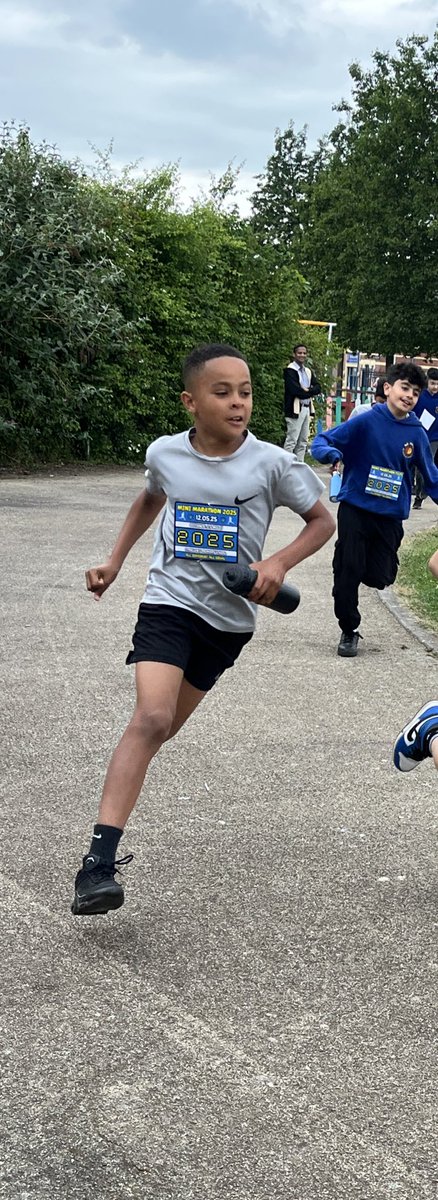 St. Helen's Primary (@sthelensp) on Twitter photo Well done PS3 for completong 2.6 miles for the <a href="/LondonMarathon/">TCS London Marathon</a> mini marathon. You were incredible! Thank to our fab supporters too! Well done PS3 for completong 2.6 miles for the <a href="/LondonMarathon/">TCS London Marathon</a> mini marathon. You were incredible! Thank to our fab supporters too!