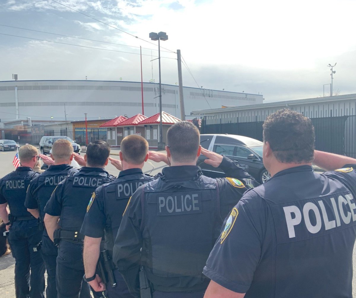 May 11–17 we honor &amp; remember the Law Enforcement Officers who have given the ultimate sacrifice protecting &amp; serving their communities, their loss will never be forgotten. To all who are currently serving in law enforcement, thank you for your dedication, selfless service. 💙