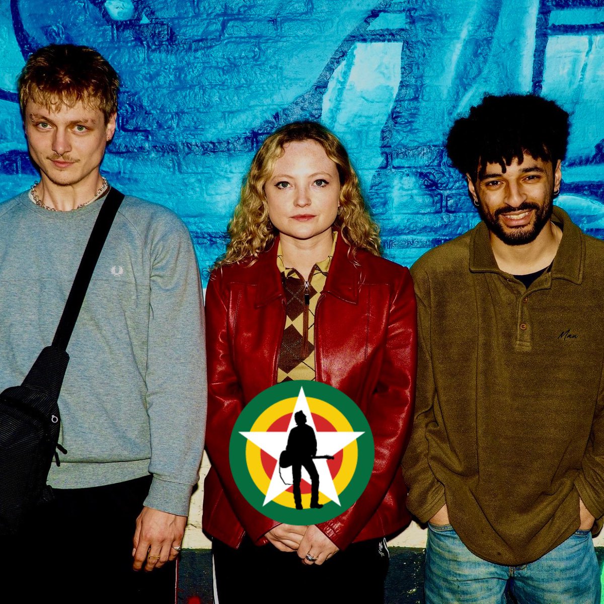 Our JSF FEATURED ARTIST this month is <a href="/alienchicksband/">Alien Chicks</a> ⚡️

Have a swipe through our chinwag: instagram.com/p/DJjz8X3s8Yd/…

&amp; go see them live❗️

📸 <a href="/Yza_Pauw/">Yza Pauw</a> 

#JSF #FeaturedArtist #NewMusic #Community #AlienChicks