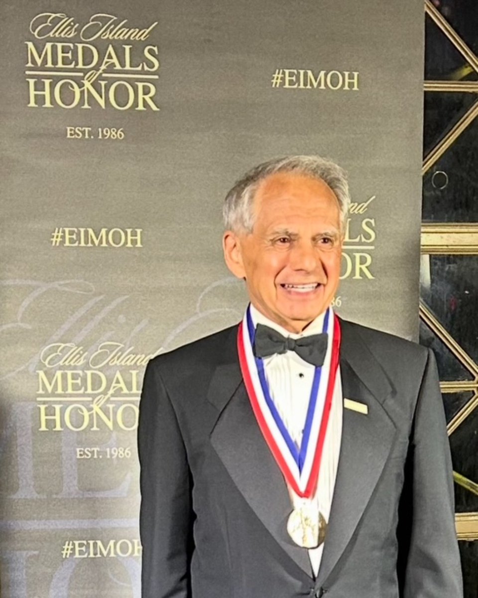 Dr. Joseph Maroon, was honored on 5/10 by the Ellis Island Honor Society. “This is an unexpected honor that I’m very proud to receive on behalf of all those who strive to improve the human condition,” stated Dr. Maroon.