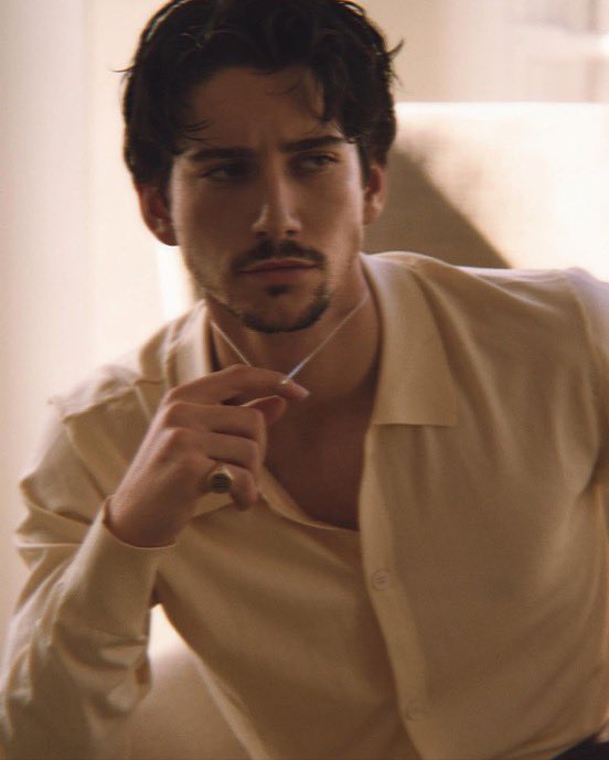 imnotpopbase's tweet image. His leaks were crazy😭😭