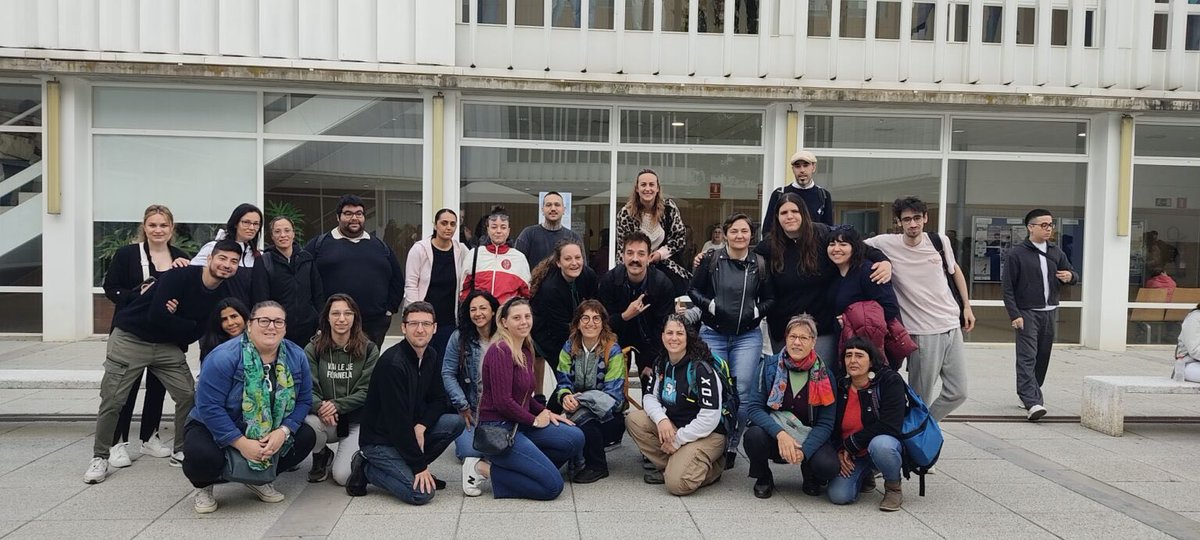 El dissabte 26 d’abril i 10 de maig, l’alumnat d’accés a la universitat es va examinar de la part comuna i la part específica de les proves; gairebé tots els alumnes van sortir molt contents.