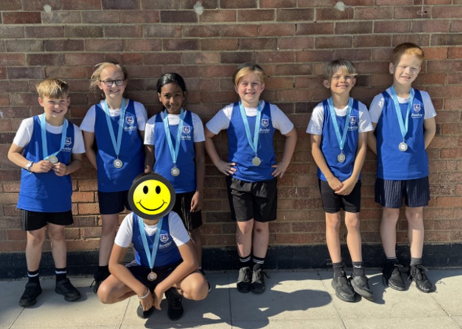 Aveley Primary PE (@peaveley) on Twitter photo Super afternoon of Rapid Fire cricket at <a href="/OandTCC/">Orsett & Thurrock CC</a> last Friday.
Great batting and great fielding on a warm day. Working brilliantly and earning themselves a silver medal losing narrowly in the final.
Wonderful effort guys!
WELL DONE!
#WeAreAveley
#Howzat
#2nd
๐ฅ Super afternoon of Rapid Fire cricket at <a href="/OandTCC/">Orsett & Thurrock CC</a> last Friday.
Great batting and great fielding on a warm day. Working brilliantly and earning themselves a silver medal losing narrowly in the final.
Wonderful effort guys!
WELL DONE!
#WeAreAveley
#Howzat
#2nd
๐ฅ