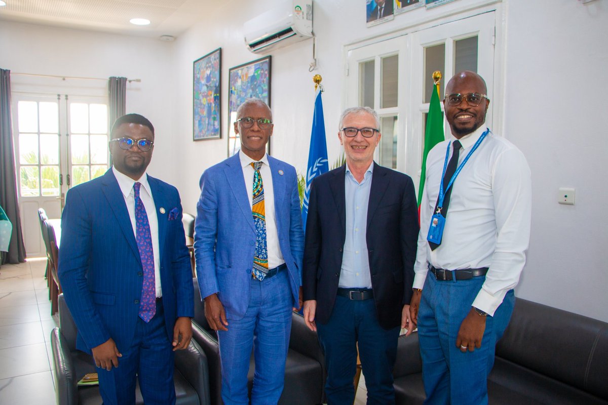 FAO Cameroun (@faocameroun) on Twitter photo Pursuing his courtesy visits to #UN agencies, <a href="/FAO/">Food and Agriculture Organization</a> 🇨🇲 Rep <a href="/queridoAntonioL/">Antonio Querido</a> met this afternoon <a href="/GianlucFerrera/">Gianluca FERRERA</a>, <a href="/WFP_Cameroon/">WFP Cameroon</a> Rep.
Both agencies reiterated thier commitment to
collaborate together in areas of food systems, social protection, & early warning systems for disasters. Pursuing his courtesy visits to #UN agencies, <a href="/FAO/">Food and Agriculture Organization</a> 🇨🇲 Rep <a href="/queridoAntonioL/">Antonio Querido</a> met this afternoon <a href="/GianlucFerrera/">Gianluca FERRERA</a>, <a href="/WFP_Cameroon/">WFP Cameroon</a> Rep.
Both agencies reiterated thier commitment to
collaborate together in areas of food systems, social protection, & early warning systems for disasters.