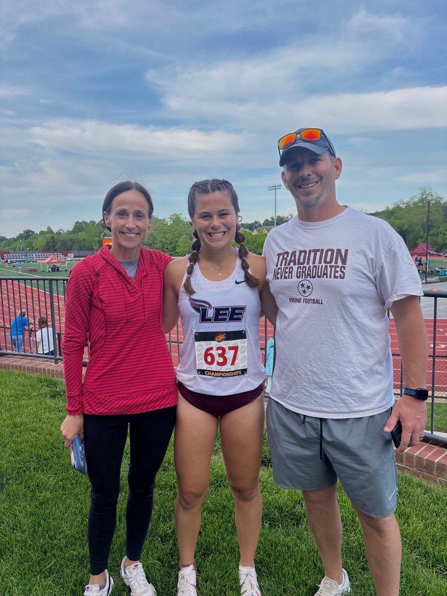 Never been happier! Thank you Jesus for such a fulfilling first semester at Lee! ❤️‍🔥

Had the opportunity to run everything from the 800 to the 3k steeplechase to the 10k, &amp; I had a lot of fun doing it! Excited to keep things rolling with my girls this fall! 💪🏼🏃🏻‍♀️💫