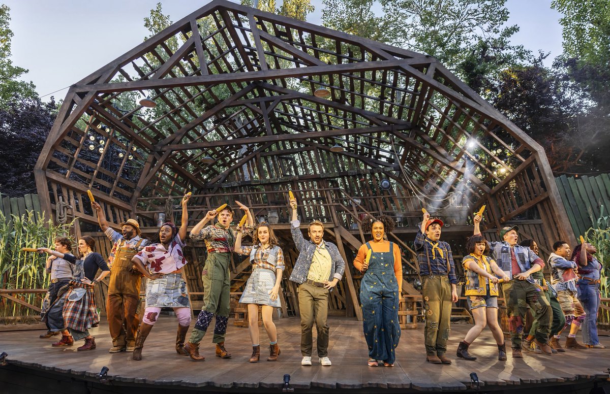 🎭Curtain Call Reviews🎭 (@curtain_callrev) on Twitter photo 🎭FIRST LOOK🎭 - New image released of the cast of Shucked now in previews at <a href="/OpenAirTheatre/">Open Air Theatre</a> and running until the 14th June
🎟️ openairtheatre.com/production/shu…
📸 Pamela Raith 🎭FIRST LOOK🎭 - New image released of the cast of Shucked now in previews at <a href="/OpenAirTheatre/">Open Air Theatre</a> and running until the 14th June
🎟️ openairtheatre.com/production/shu…
📸 Pamela Raith