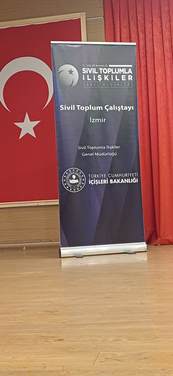 İçişleri Bakanlığı İzmir Valiliği Sivil Toplumlar Müdürlüğü tarafından düzenlenen çalıştaya İzmir Temud İl Başkanlığı olarak katılım sağladık. 
#UzmanÇavuşlar 
<a href="/alitilkici38/">Ali Tilkici 🇹🇷</a> 
<a href="/TEMUD_2024/">TEMUD Türkiye Emekli Uzman Erbaşlar Derneği</a> 
<a href="/temudizmir/">temudizmir35</a> 
<a href="/kislakliali/">ali şen</a>