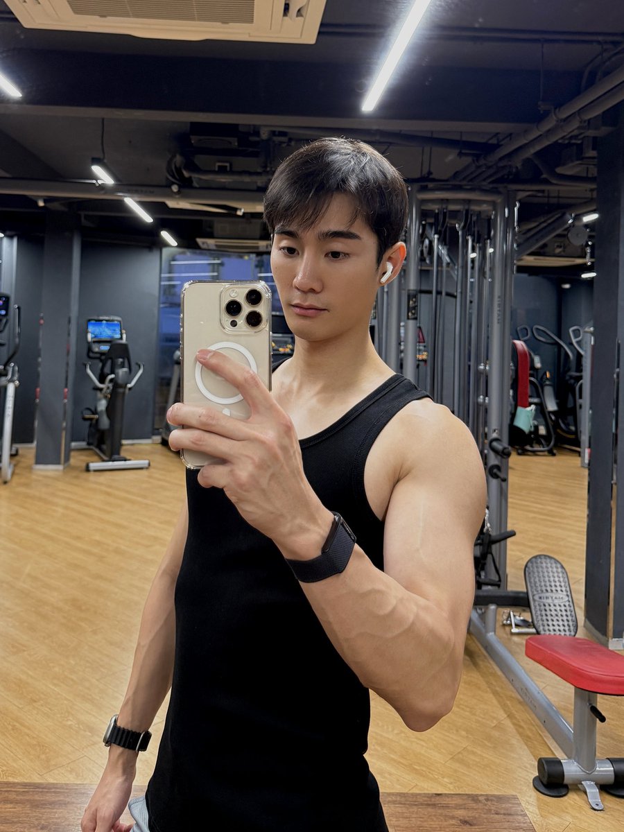 fforcejs's tweet image. เติมหัวไฟให้หน่อยครับ