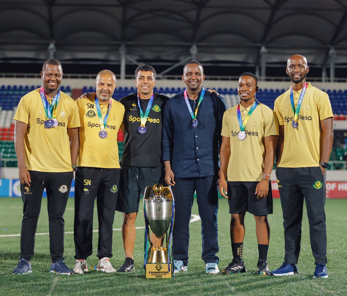 Caamil8's tweet image. ALHAMDULILLAH!
Mabingwa wa MUUNGANO CUP 2025
@YoungAfricansSC