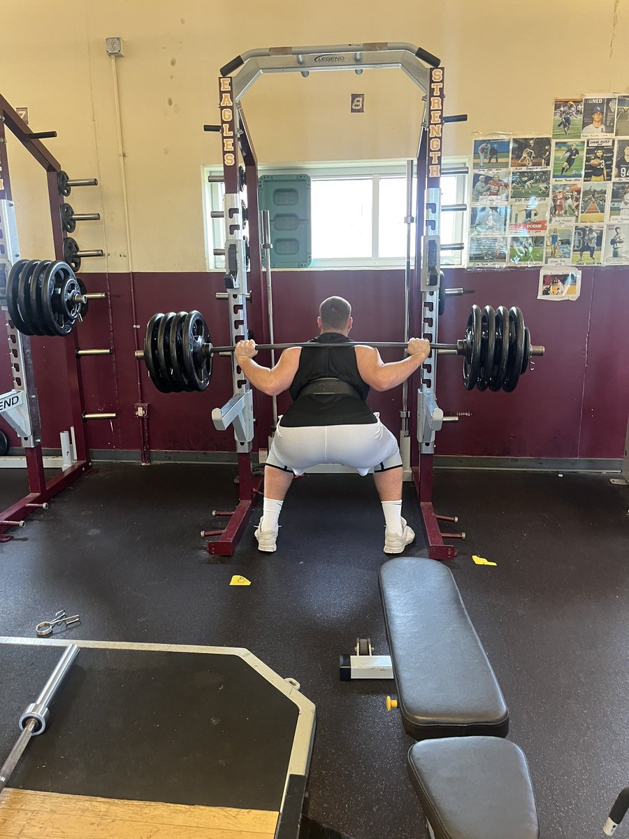 DunlapFootball's tweet image. End of year testing has began!  #RollEags