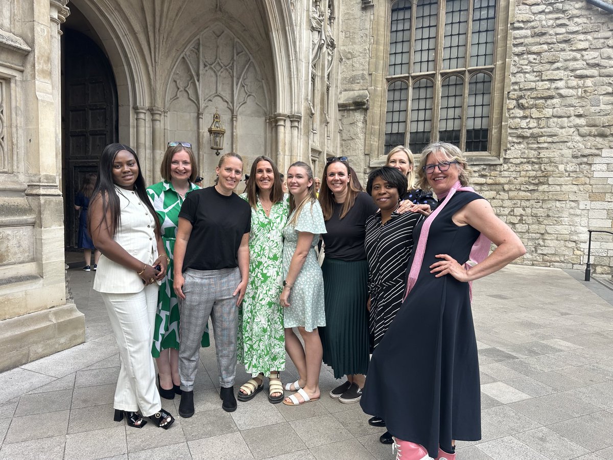 Sarah Hayes tweet media