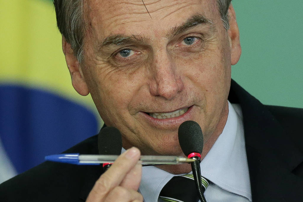 Foi Bolsonaro quem abriu caminho para a roubalheira no INSS. Ele teve várias chances de fortalecer a segurança e o controle sobre os descontos nos benefícios do INSS, mas fez exatamente o contrário. Em 2022, Bolsonaro sancionou sem vetos a lei que acabou de vez com a revalidação