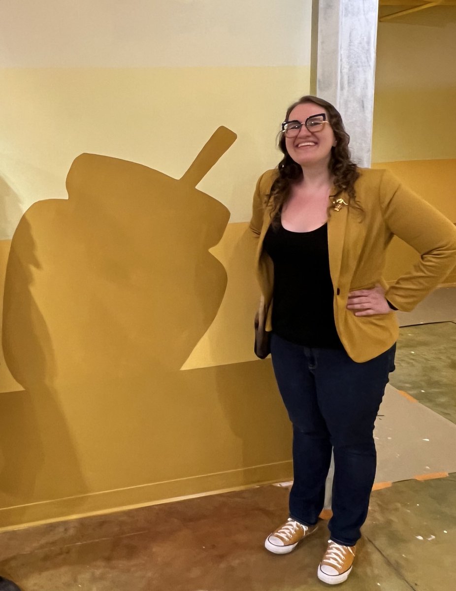 Wearing a mustard-colored outfit to the National Mustard Museum