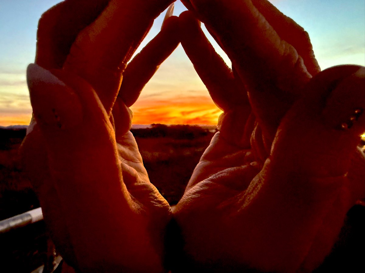Hello and good morning from the beautiful world of the Ngunnawal people. Dream strong and strong dreaming to you. Have a blessed journey through the day. And bring a little joy or smile to those that may need a little help. Life’s hard enough so just keep going forward ❤️