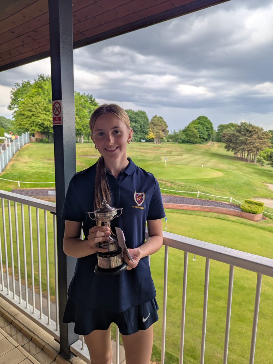 JUNIOR COUNTY CHAMPIONSHIP

Huge congratulations to Neve Jeffery on winning Girls County Championship with a gross 73.  The championship took place yesterday at Shirehampton Park GC🏆