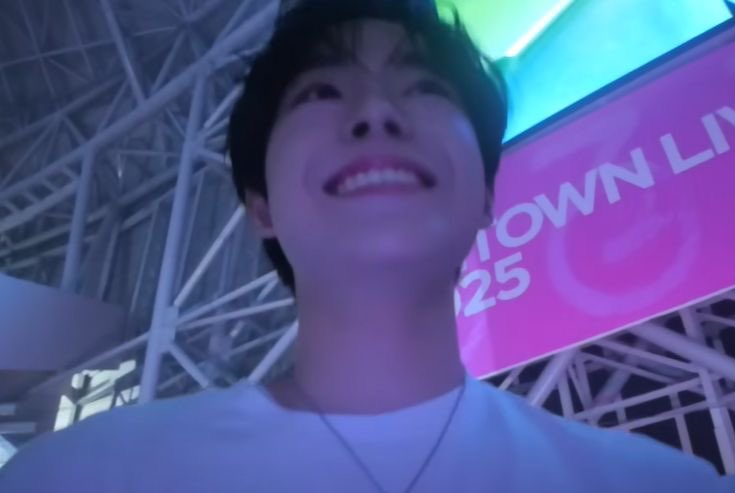yushibear's tweet image. I love yushi more than I did yesterday. Life is crazy. And tomorrow I will love him even more. This is truly beautiful