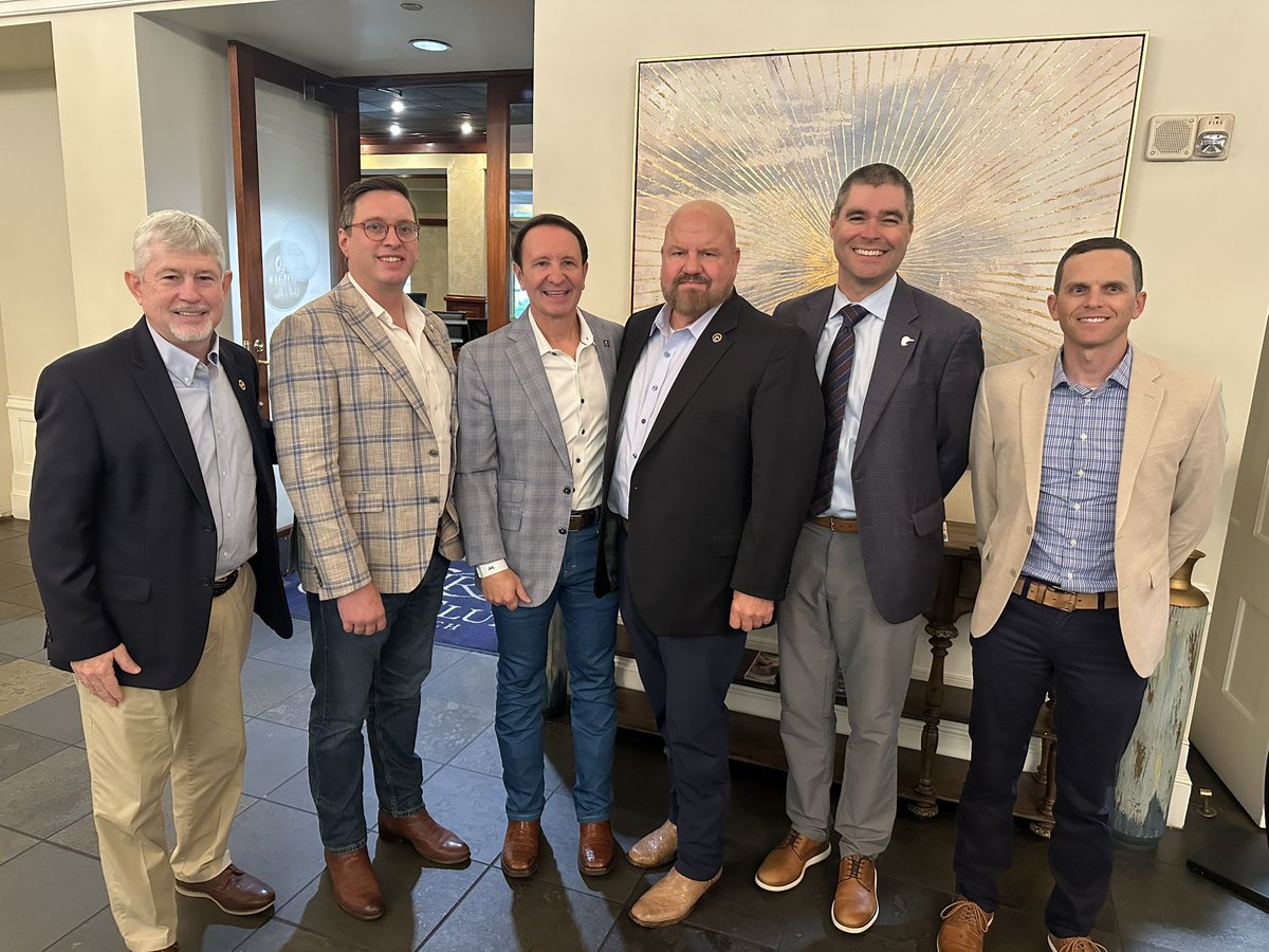 Ducks Unlimited (@ducksunlimited) on Twitter photo Ducks Unlimited, landowners and other partners met with <a href="/LAGovJeffLandry/">Governor Jeff Landry</a> to discuss <a href="/LDWF/">LaWildlife&Fisheries</a> and <a href="/LouisianaCPRA/">LouisianaCPRA</a>’s plans to restore and enhance White Lake.
DU and Gov. Landry agree - this project is a priority for conservation of critical habitat in Louisiana. #DuckPolicy Ducks Unlimited, landowners and other partners met with <a href="/LAGovJeffLandry/">Governor Jeff Landry</a> to discuss <a href="/LDWF/">LaWildlife&Fisheries</a> and <a href="/LouisianaCPRA/">LouisianaCPRA</a>’s plans to restore and enhance White Lake.
DU and Gov. Landry agree - this project is a priority for conservation of critical habitat in Louisiana. #DuckPolicy