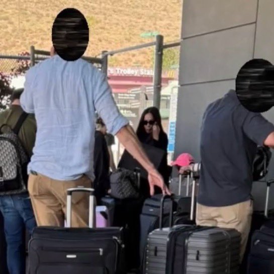 soyluisgabriel1's tweet image. ‼️🇺🇸 La familia de "El Chapo" se habría entregado al @FBI por el trato entre Ovidio Guzmán y autoridades de #EEUU.
De acuerdo con el periodista Luis Chaparro, entre ellos se encuentra la esposa del narcotraficante y la madre de Ovidio Guzmán, Griselda López Pérez.