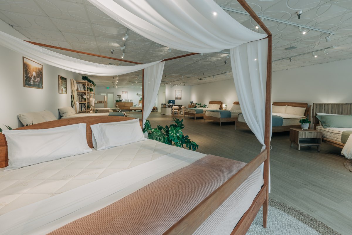Bellevue 🤝 better sleep.

Come see us in store and discover what organic comfort really feels like.

naturepedic.com/find-a-store

#StoreLocation #Organic #CertifiedOrganic #GOTSCertified #MADESAFE #EWGVerified #Bellevue #Seattle #Washington #StoreHighlight #OrganicMattress