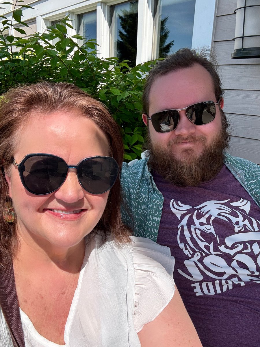 btupper87's tweet image. Such a great day I had with my son yesterday.  Every mom deserves to feel special.  It’s been a rough month and he stepped up and made the day perfect!