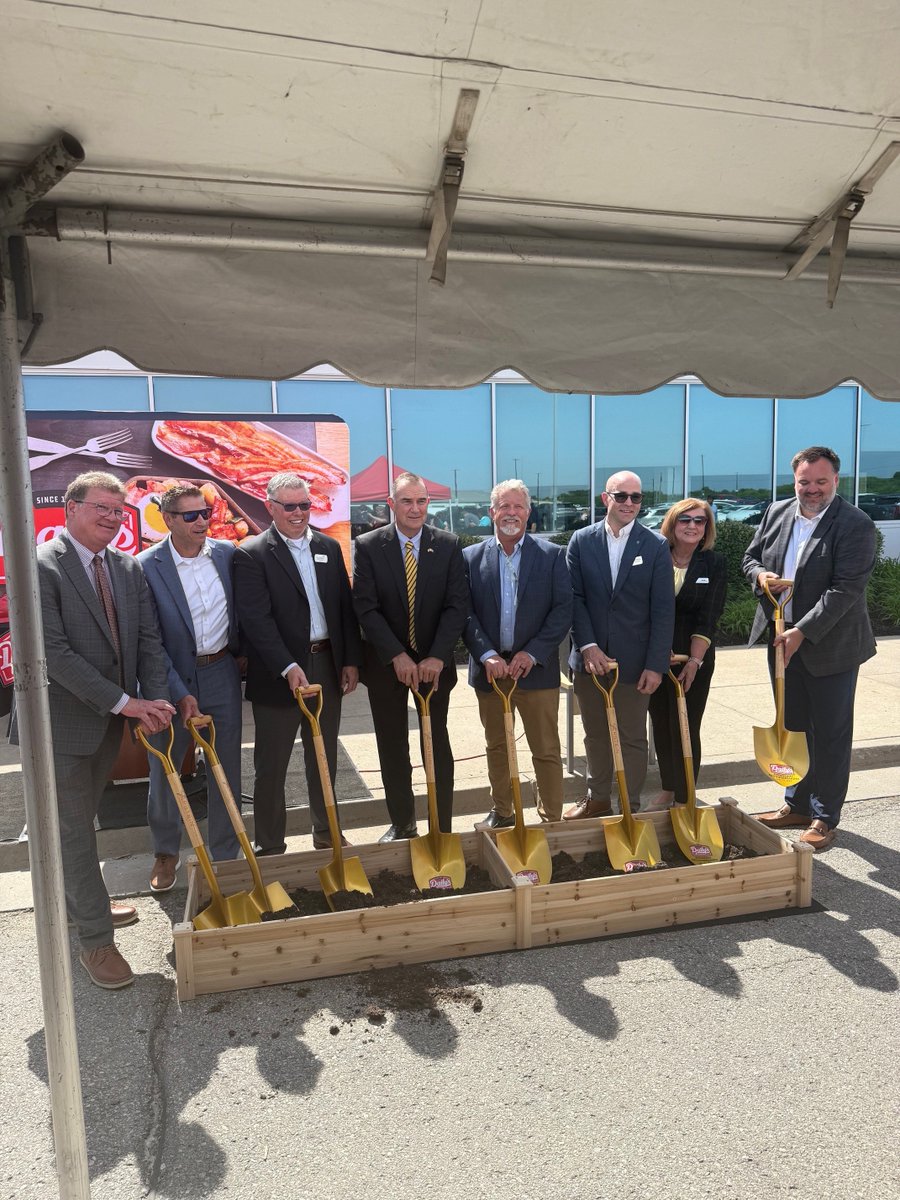 StJoeChamber's tweet image. Daily's Premium Meats will expand in St. Joseph with an estimated $95 million capital investment and will hire about 115 new employees. To learn more, see this site: choosesaintjoseph.com/dailys-premium… #sjchamber @economicdevelopment #mojobs