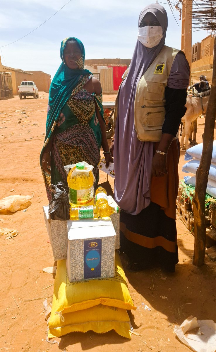 Last month, the <a href="/RESCUEorg/">IRC - International Rescue Committee</a> #Mali 🇲🇱 team provided 1,001 families in Menaka with food vouchers so they choose what is most important for them. The challenges continue, and so does our humanitarian determination to help those most in need.